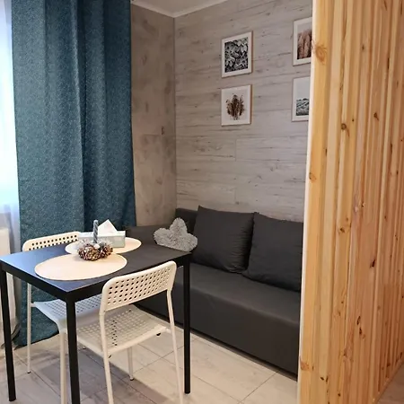 Апартаменты Mieszkanie W Lomiankach