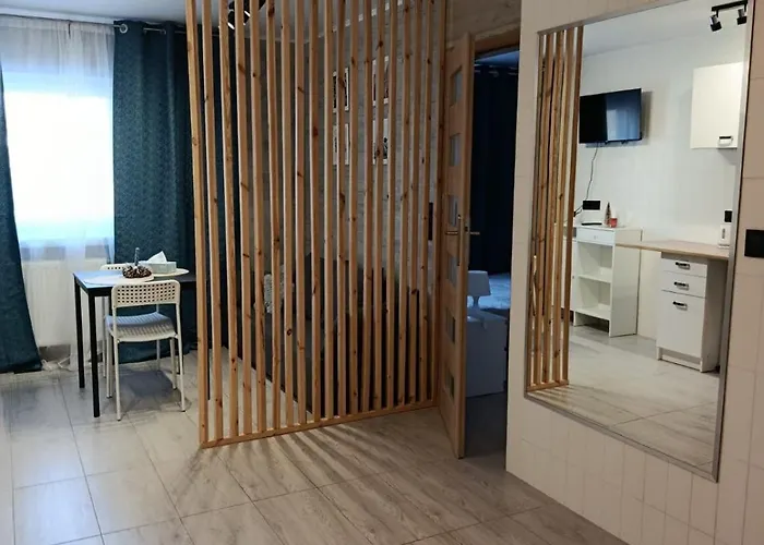 Mieszkanie W Lomiankach Apartment